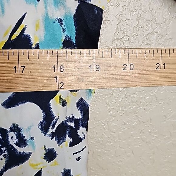 NWT Banana Republic Medium Long Sleeve Satin Floral blouse top - Picture 7 of 9